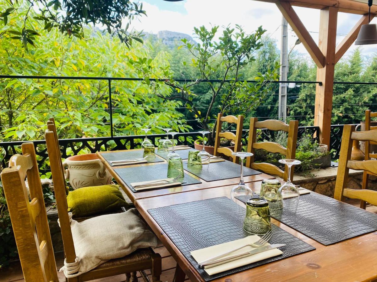 Hotel Logis Restaurant Le Grand Puech Mimet